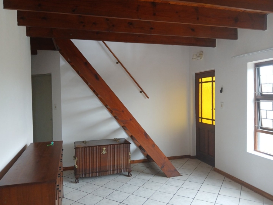 4 Bedroom Property for Sale in Noorsekloof Eastern Cape